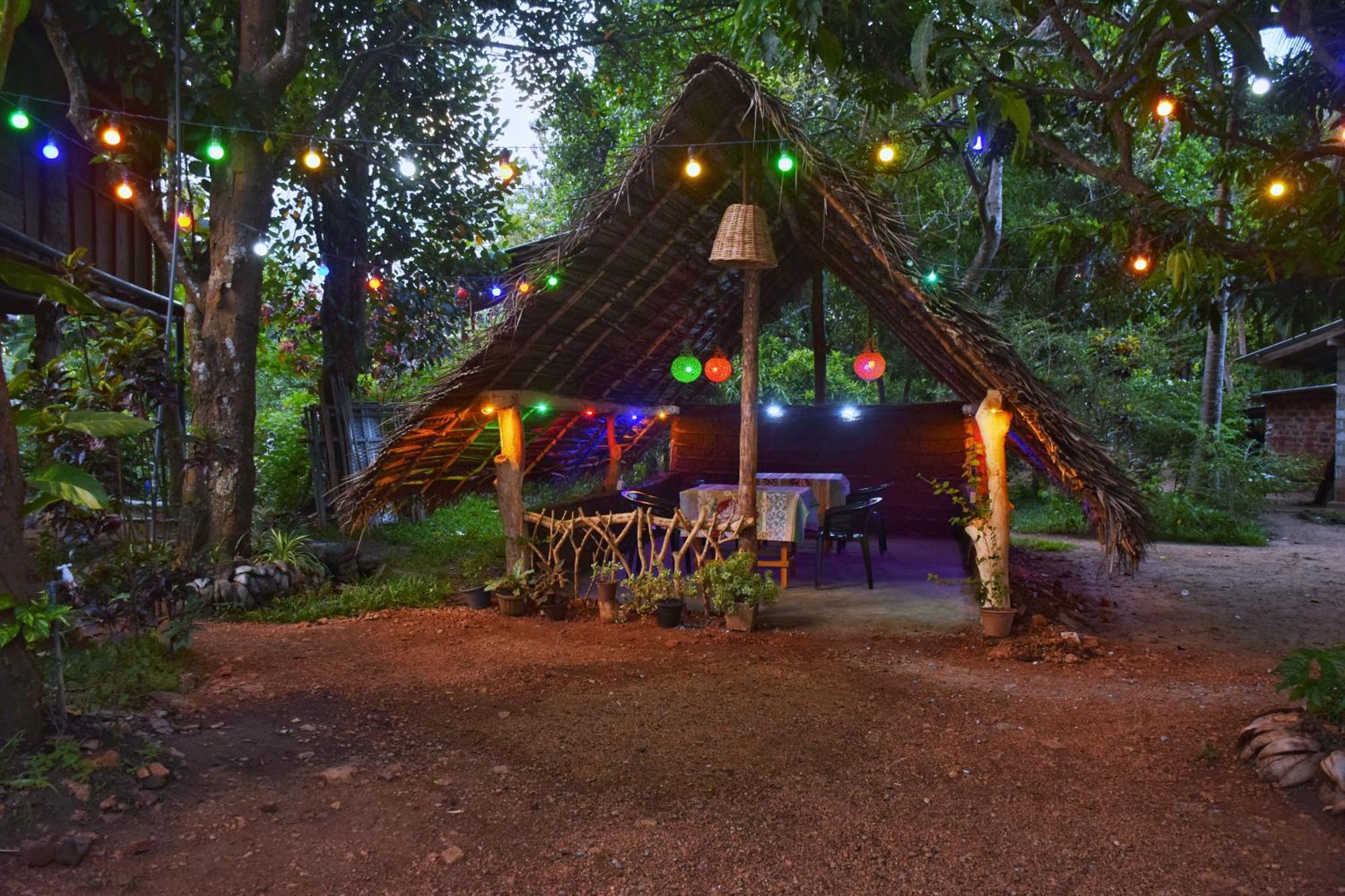 シギリヤAkash Treehouseアパートメント エクステリア 写真